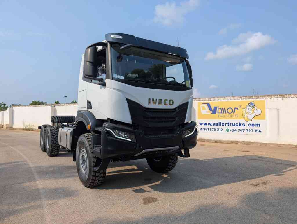 Camión IVECO T-Way nuevo en las instalaciones de Vallor Trucks