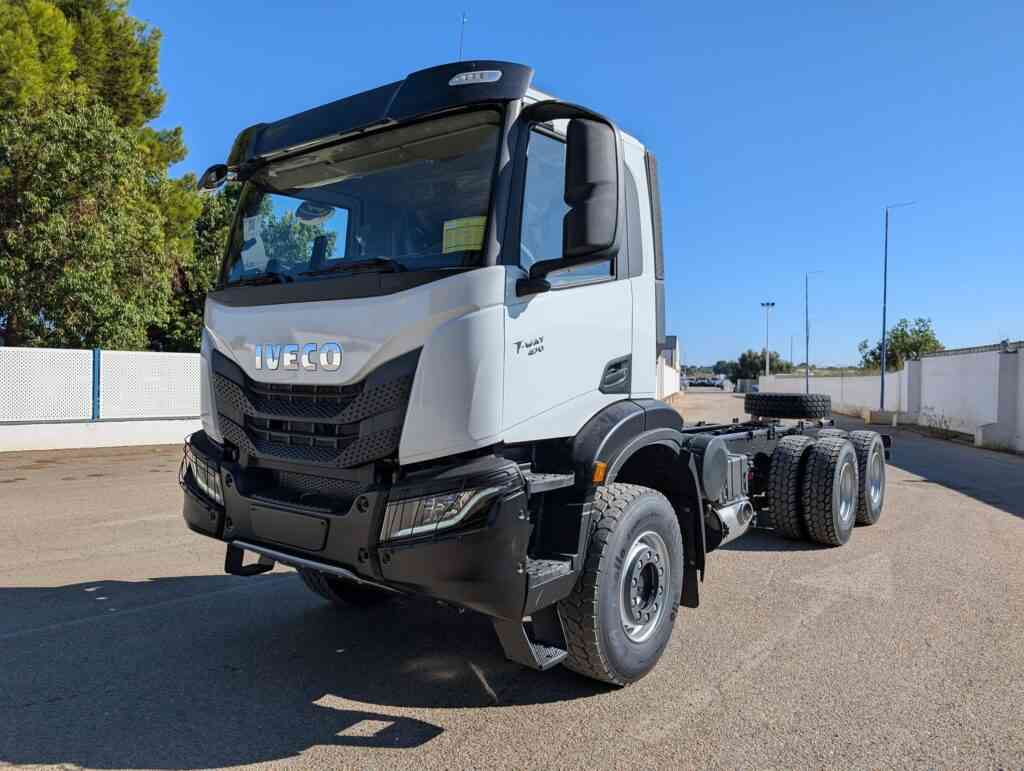 13657 – AD380 H